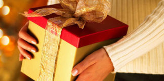 Non c’è Natale senza regalo inutile. Groupon: 45 euro l’anno per doni indesiderati