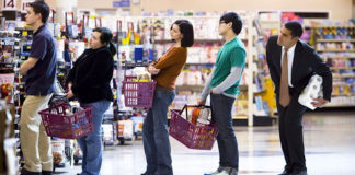 Pazienza e shopping, Tiendeo: dopo 11 minuti di coda, mollo tutto.